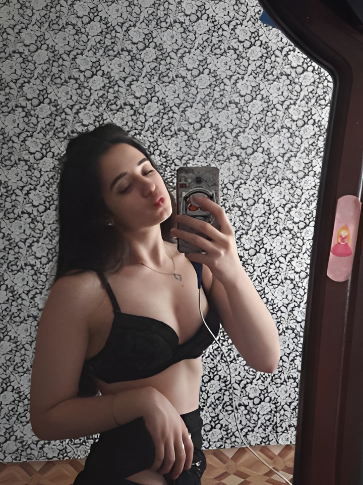 Натуся привлекальеная девушка из Геленджика цена от 1500 руб