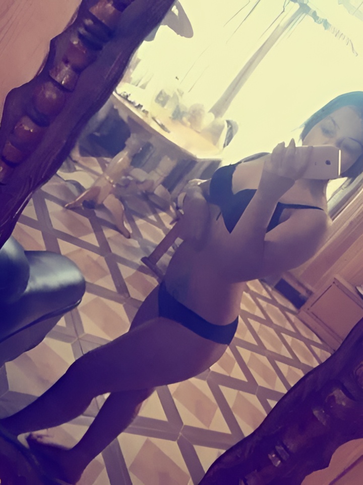 Нелли привлекальеная девушка из Геленджика цена от 2000 руб