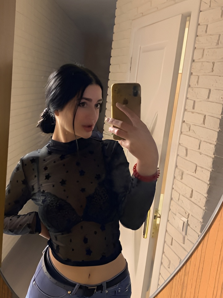 Жасмин привлекальеная девушка из Геленджика цена от 10000 руб