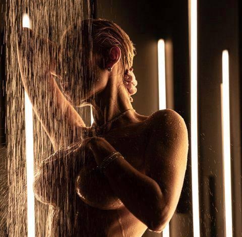 Ева привлекальеная девушка из Геленджика цена от 4000 руб