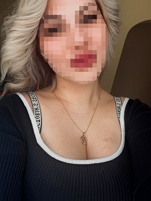 Эльмира привлекательная девушка из Геленджика цена от 2000 руб