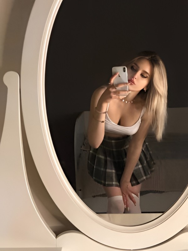 Галина привлекательная девушка из Геленджика цена от 1500 руб