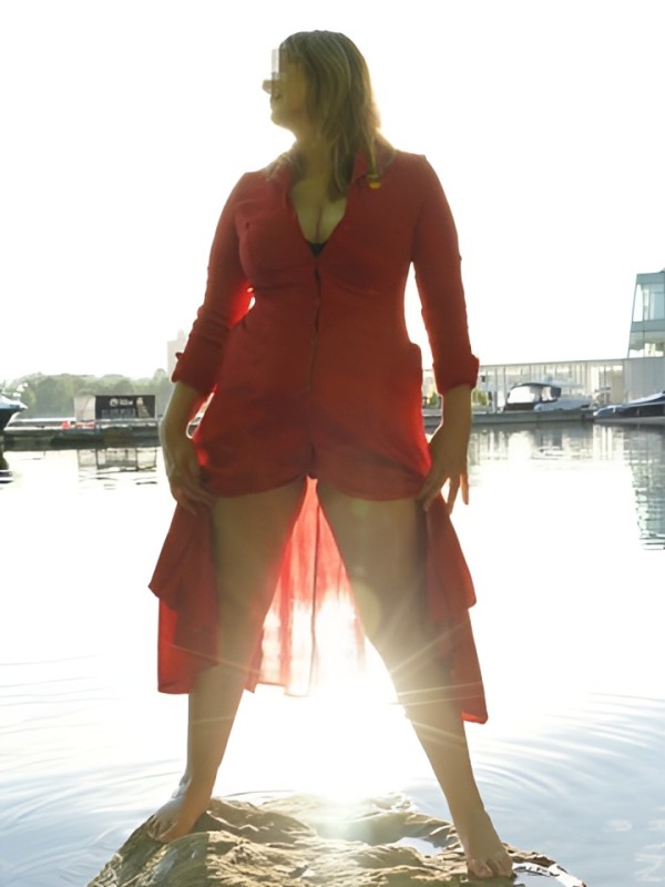 Летиция привлекательная девушка из Геленджика цена от 5000 руб