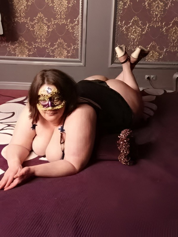 Медея привлекательная девушка из Геленджика цена от 1500 руб