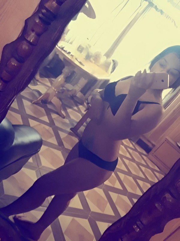 Нелли привлекательная девушка из Геленджика цена от 2000 руб