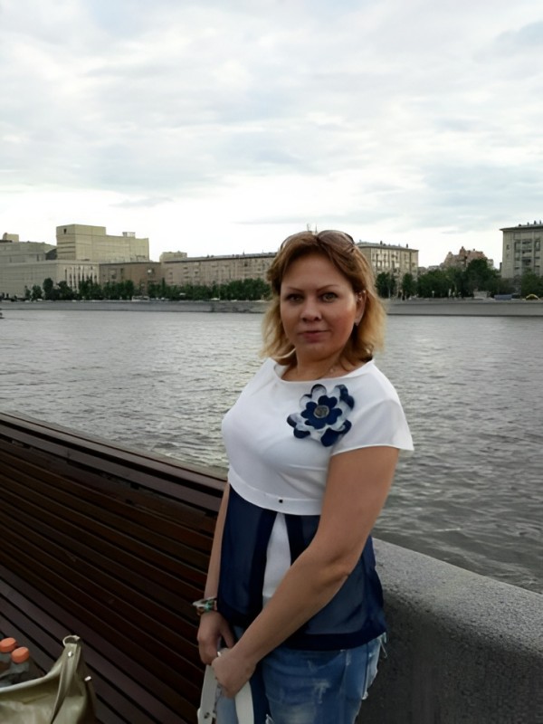 Виктория привлекательная девушка из Геленджика цена от 1500 руб