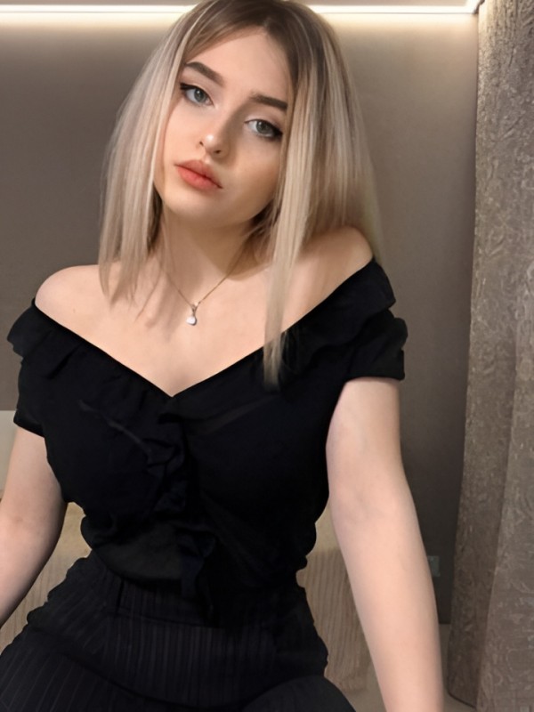 Владислава привлекательная девушка из Геленджика цена от 2500 руб