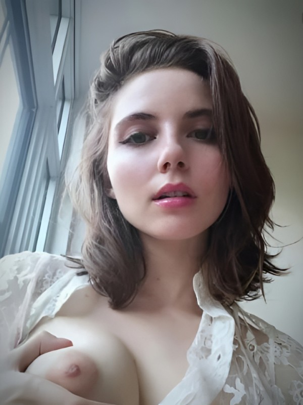 Ярославна привлекательная девушка из Геленджика цена от 5000 руб