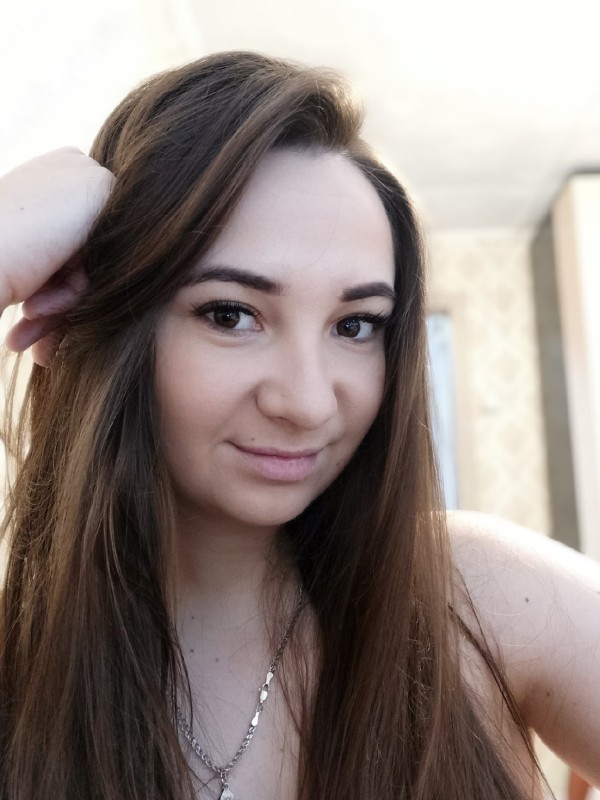 Люба привлекательная девушка из Геленджика цена от 3000 руб