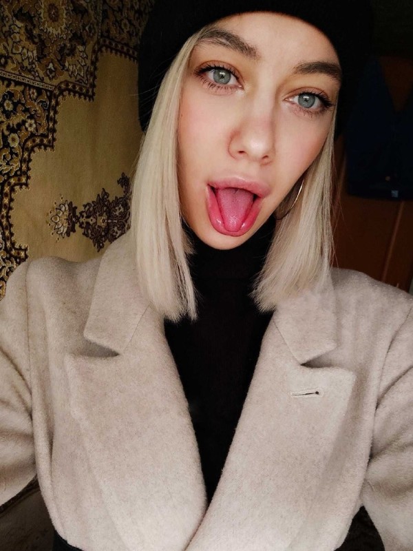 Света привлекательная девушка из Геленджика цена от 3500 руб