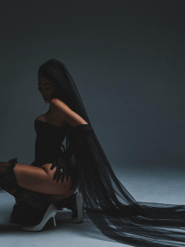 Алеся привлекательная девушка из Геленджика цена от 4500 руб