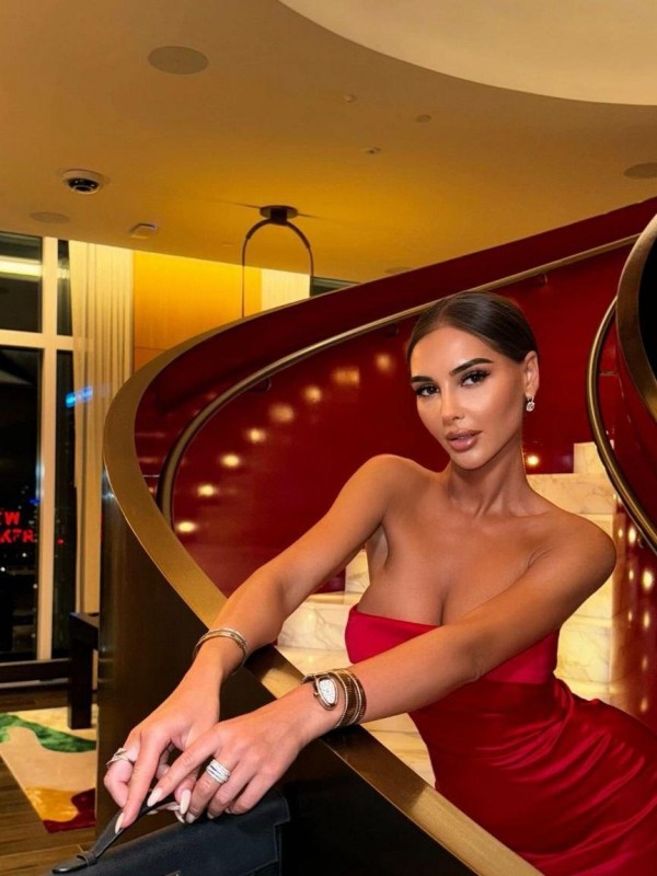 Влада привлекательная девушка из Геленджика цена от 7000 руб