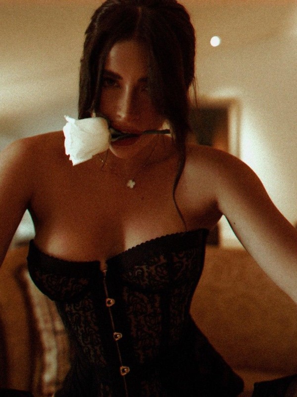 Ольга привлекательная девушка из Геленджика цена от 6000 руб